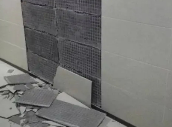 昆都仑瓷砖空鼓维修公司分享下昆都仑墙砖松动维修的知识